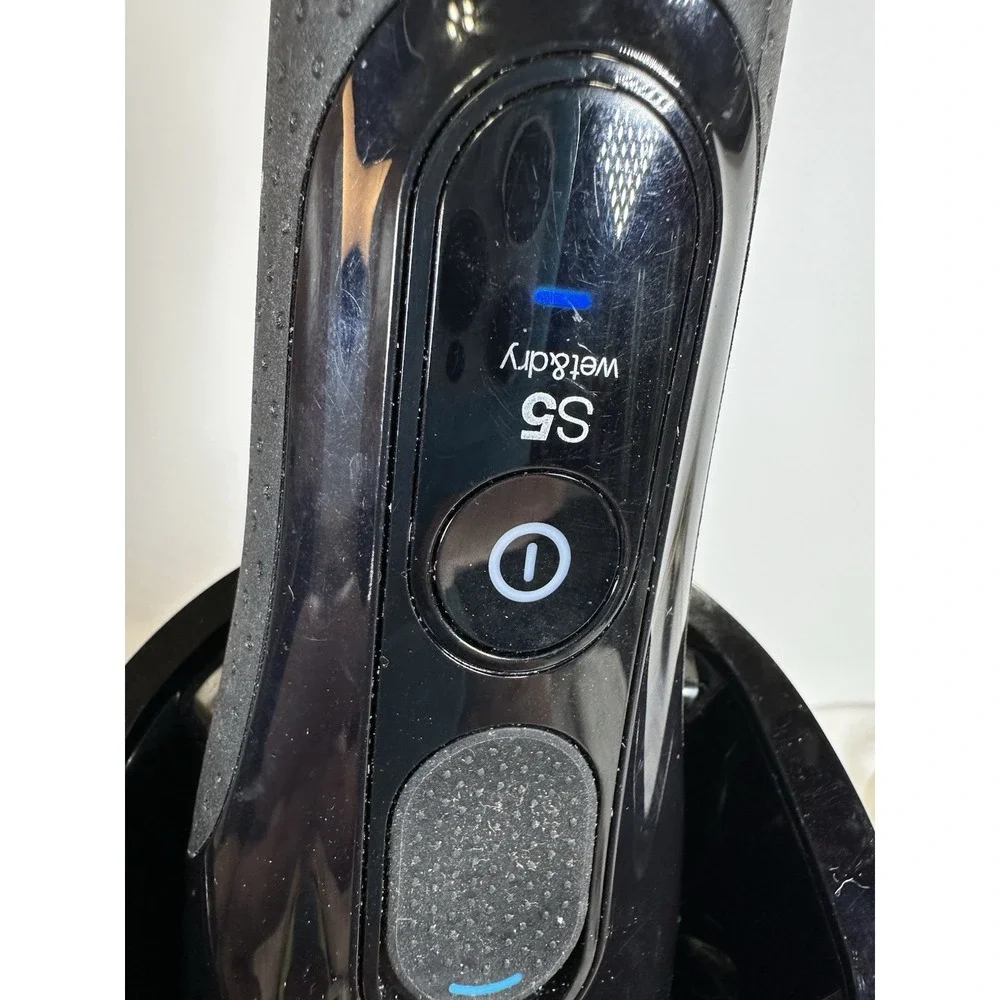 Braun Series 5 5190cc Electric Shaver Razor Body & Clean Station - NO BLADE HEAD